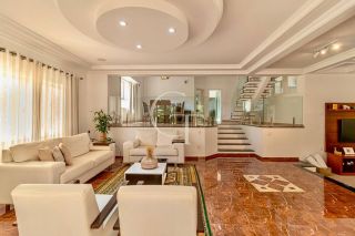 Uma Casa Que Traduz o Silêncio do Luxo no Coração do Vila Real