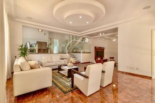 Uma Casa Que Traduz o Silêncio do Luxo no Coração do Vila Real