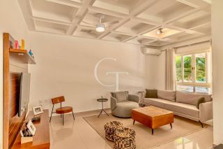 Uma Casa Que Traduz o Silêncio do Luxo no Coração do Vila Real