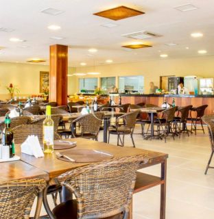 Uma Casa Que Traduz o Silêncio do Luxo no Coração do Vila Real