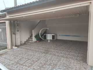 VENDA - Casa com 02 Dormitórios - Aceita Financiamento