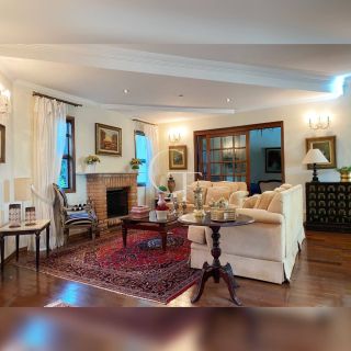 Excelente casa no bairro Alto Palmeiras para locação.