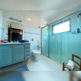 Excelente casa no bairro Alto Palmeiras para locação.