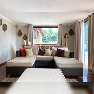 Excelente casa no bairro Alto Palmeiras para locação.