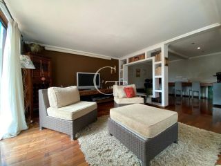 Excelente casa no bairro Alto Palmeiras para locação.