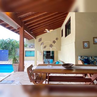 Excelente casa no bairro Alto Palmeiras para locação.