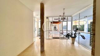 Apartamento á Venda : Oportunidade única com Suíte no Edifício Flores em Itu