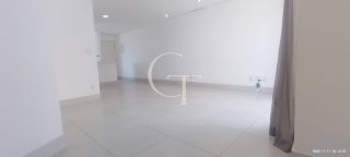 Apartamento á Venda : Oportunidade única com Suíte no Edifício Flores em Itu