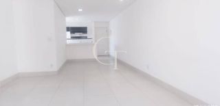 Apartamento á Venda : Oportunidade única com Suíte no Edifício Flores em Itu