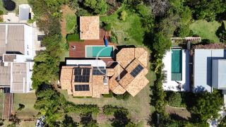 Refúgio Contemporâneo na Fazenda Vila Real com Vista permanente para a mata, 5 suítes e piscina com prainha