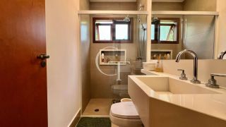 Refúgio Contemporâneo na Fazenda Vila Real com Vista permanente para a mata, 5 suítes e piscina com prainha