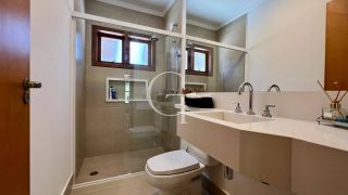 Refúgio Contemporâneo na Fazenda Vila Real com Vista permanente para a mata, 5 suítes e piscina com prainha