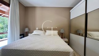 Refúgio Contemporâneo na Fazenda Vila Real com Vista permanente para a mata, 5 suítes e piscina com prainha