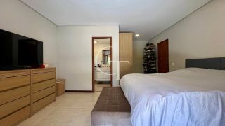 Refúgio Contemporâneo na Fazenda Vila Real com Vista permanente para a mata, 5 suítes e piscina com prainha