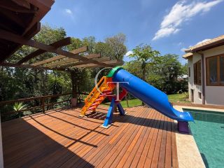 Refúgio Contemporâneo na Fazenda Vila Real com Vista permanente para a mata, 5 suítes e piscina com prainha