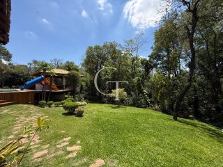 Refúgio Contemporâneo na Fazenda Vila Real com Vista permanente para a mata, 5 suítes e piscina com prainha