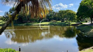 Refúgio Contemporâneo na Fazenda Vila Real com Vista permanente para a mata, 5 suítes e piscina com prainha