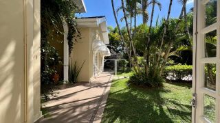 Casa estilo Colonial com Arquitetura Atemporal em Meio à Natureza no Condomínio Fazenda Vila Real -