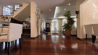 Casa estilo Colonial com Arquitetura Atemporal em Meio à Natureza no Condomínio Fazenda Vila Real -