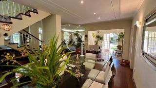 Casa estilo Colonial com Arquitetura Atemporal em Meio à Natureza no Condomínio Fazenda Vila Real -