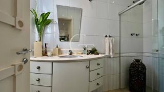 Casa estilo Colonial com Arquitetura Atemporal em Meio à Natureza no Condomínio Fazenda Vila Real -