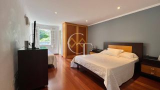 Casa estilo Colonial com Arquitetura Atemporal em Meio à Natureza no Condomínio Fazenda Vila Real -