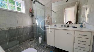 Casa estilo Colonial com Arquitetura Atemporal em Meio à Natureza no Condomínio Fazenda Vila Real -