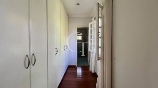 Casa estilo Colonial com Arquitetura Atemporal em Meio à Natureza no Condomínio Fazenda Vila Real -