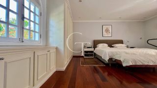 Casa estilo Colonial com Arquitetura Atemporal em Meio à Natureza no Condomínio Fazenda Vila Real -