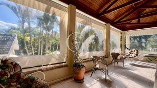 Casa estilo Colonial com Arquitetura Atemporal em Meio à Natureza no Condomínio Fazenda Vila Real -