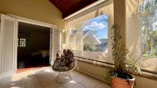 Casa estilo Colonial com Arquitetura Atemporal em Meio à Natureza no Condomínio Fazenda Vila Real -