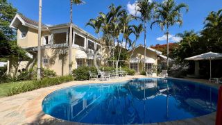 Casa estilo Colonial com Arquitetura Atemporal em Meio à Natureza no Condomínio Fazenda Vila Real -