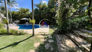 Casa estilo Colonial com Arquitetura Atemporal em Meio à Natureza no Condomínio Fazenda Vila Real -