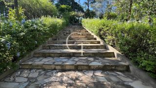 Casa estilo Colonial com Arquitetura Atemporal em Meio à Natureza no Condomínio Fazenda Vila Real -