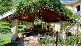 Casa estilo Colonial com Arquitetura Atemporal em Meio à Natureza no Condomínio Fazenda Vila Real -