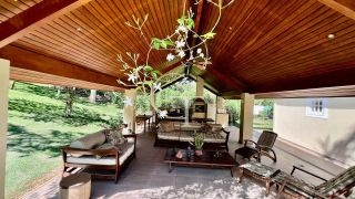 Casa estilo Colonial com Arquitetura Atemporal em Meio à Natureza no Condomínio Fazenda Vila Real -