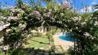 Casa estilo Colonial com Arquitetura Atemporal em Meio à Natureza no Condomínio Fazenda Vila Real -