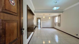 Casa á Venda com 3 quartos sendo Suíte e Churrasqueira no Condomínio Riviera, Itu