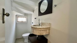 Casa á Venda com 3 quartos sendo Suíte e Churrasqueira no Condomínio Riviera, Itu