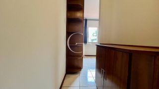 Casa á Venda com 3 quartos sendo Suíte e Churrasqueira no Condomínio Riviera, Itu