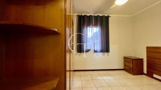 Casa á Venda com 3 quartos sendo Suíte e Churrasqueira no Condomínio Riviera, Itu