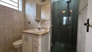 Casa á Venda com 3 quartos sendo Suíte e Churrasqueira no Condomínio Riviera, Itu