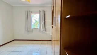 Casa á Venda com 3 quartos sendo Suíte e Churrasqueira no Condomínio Riviera, Itu