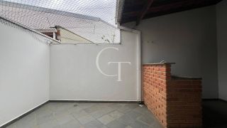 Casa á Venda com 3 quartos sendo Suíte e Churrasqueira no Condomínio Riviera, Itu
