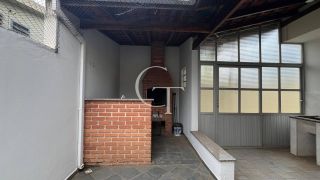 Casa á Venda com 3 quartos sendo Suíte e Churrasqueira no Condomínio Riviera, Itu
