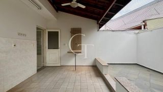 Casa á Venda com 3 quartos sendo Suíte e Churrasqueira no Condomínio Riviera, Itu