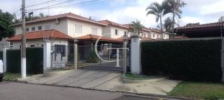 Casa á Venda com 3 quartos sendo Suíte e Churrasqueira no Condomínio Riviera, Itu