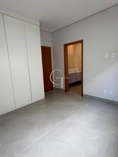 Casa Nova á Venda com 4 Suítes e Piscina no Condomínio Portal dos Bandeirantes- Salto