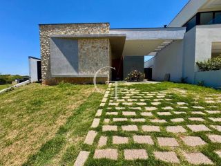 Casa Nova com 3 Suítes e Piscina no Condomínio Alphaville Itu