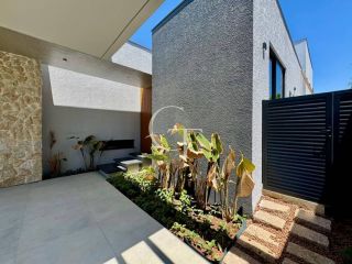 Casa Nova com 3 Suítes e Piscina no Condomínio Alphaville Itu